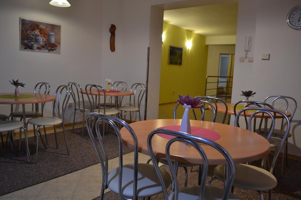Privat Julia Ξενοδοχείο Vrbov Εξωτερικό φωτογραφία
