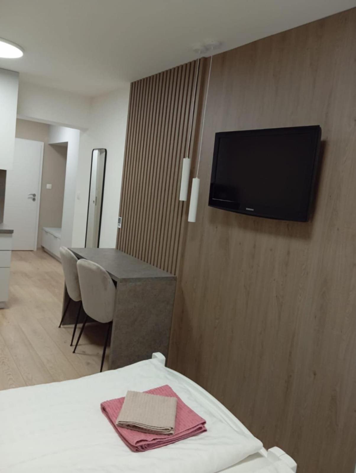Privat Julia Ξενοδοχείο Vrbov Εξωτερικό φωτογραφία
