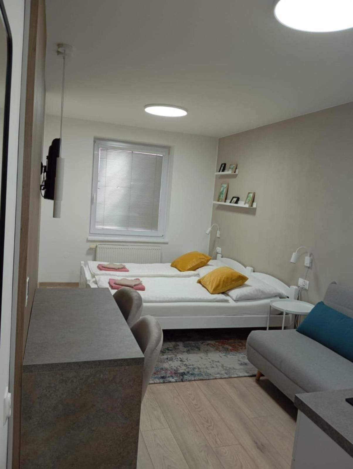 Privat Julia Ξενοδοχείο Vrbov Εξωτερικό φωτογραφία